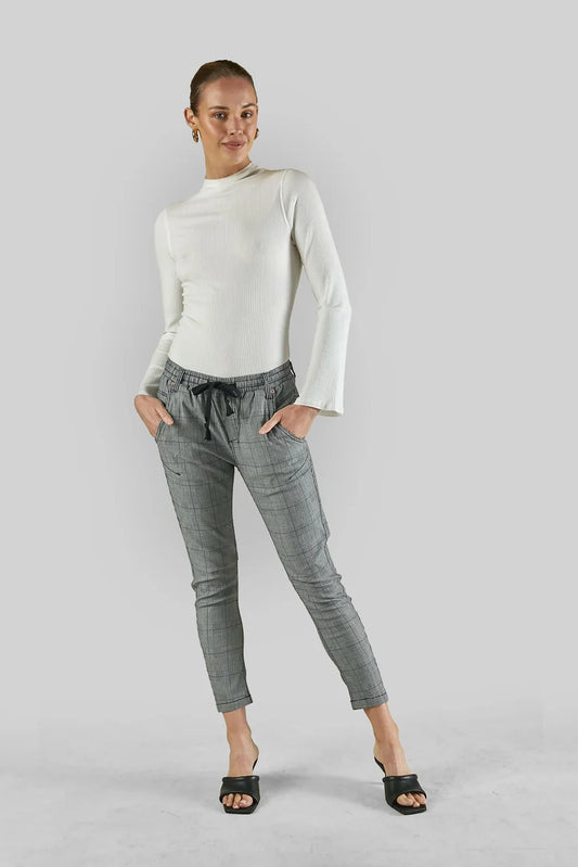 Active Check Jeans